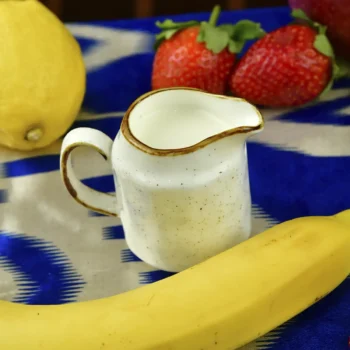 Молоко к чаю