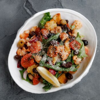 Panzanella с аргентинскими креветками — Luma bistro & bakery, Тараз