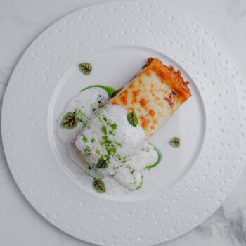Паста Lasagne, мясной соус болоньезе, сливочный мусс — Luma bistro & bakery, Тараз