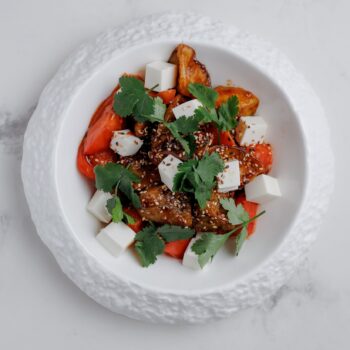 Хрустящие баклажаны, сыр Feta, листья кинзы — Luma bistro & bakery, Тараз