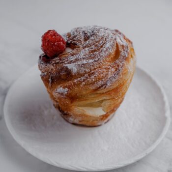 Краффин с вишнёвым джемом — Luma bistro & bakery, Тараз
